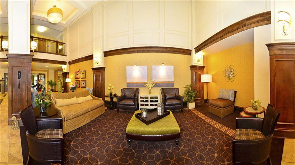 Holiday Inn Express & Suites - Williston By Ihg Экстерьер фото
