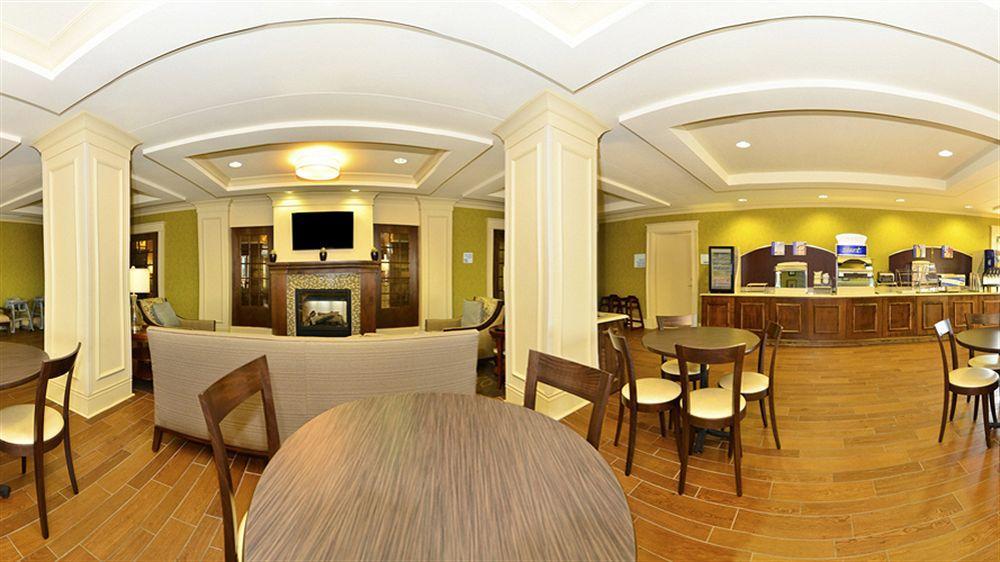 Holiday Inn Express & Suites - Williston By Ihg Экстерьер фото