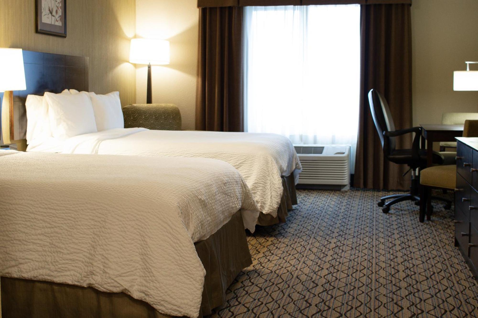 Holiday Inn Express & Suites - Williston By Ihg Экстерьер фото